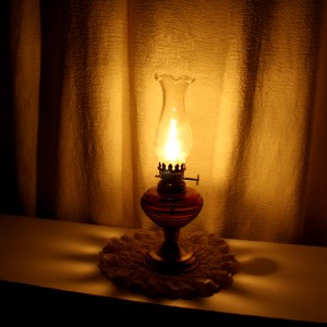http://romancebandits.com/wp-content/uploads/2012/01/burning_oil_lamp-300x300.jpg